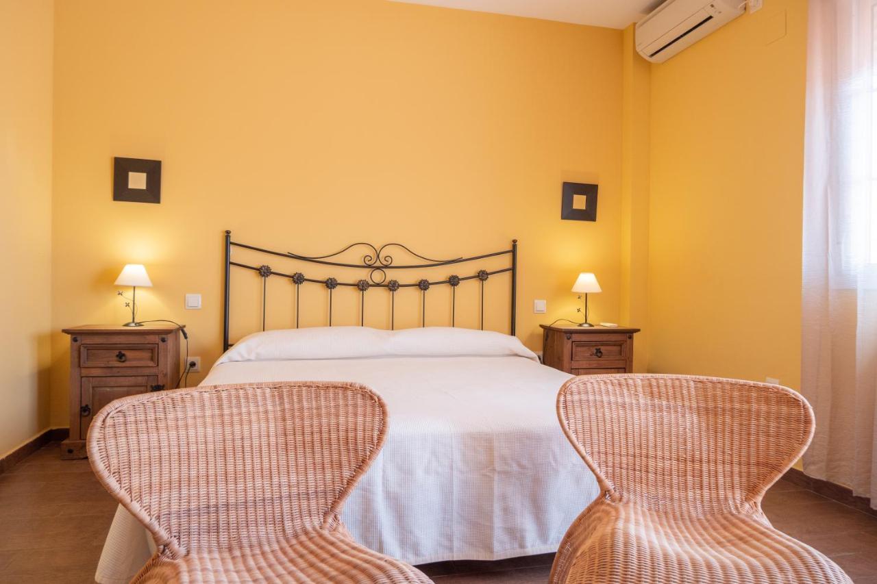 Casa En El Pantano De Orellana Holiday home *